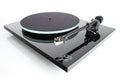 Rega Planar 2 (Black) [Turntable]